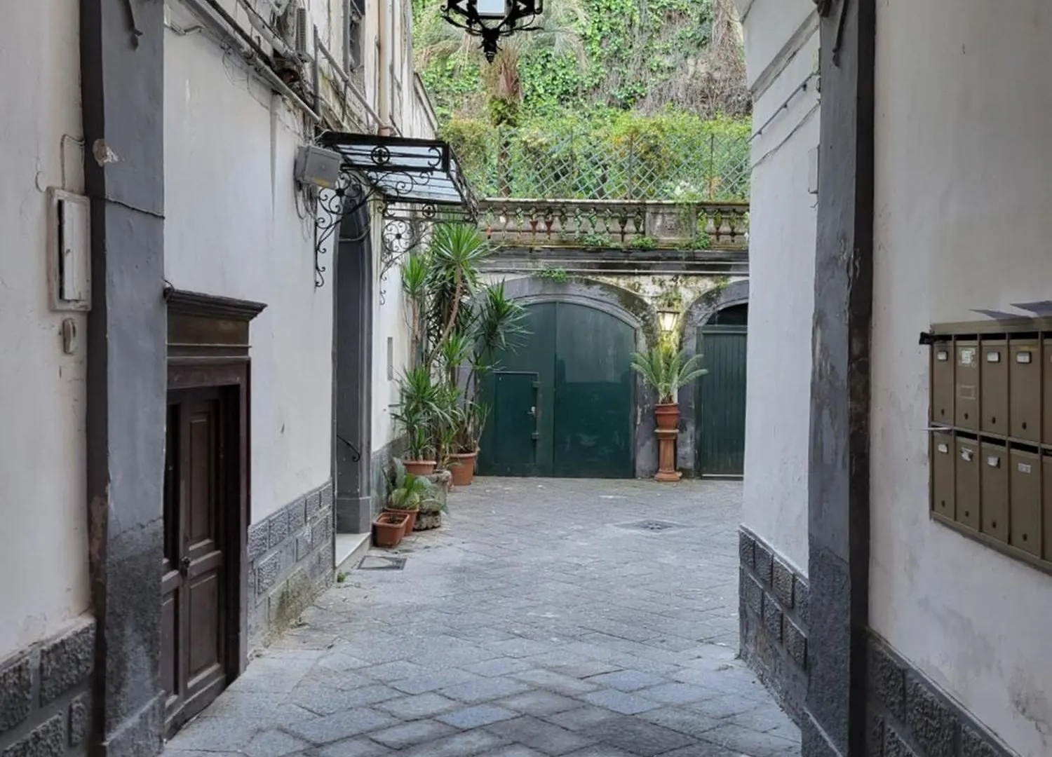 Apartment L'Orchidea Al Museo Appartamento In Centro Naples Italy