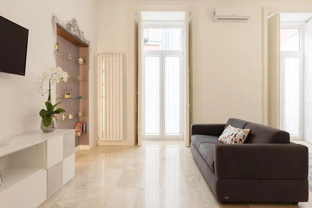 Apartment L'Orchidea Al Museo Appartamento In Centro Naples