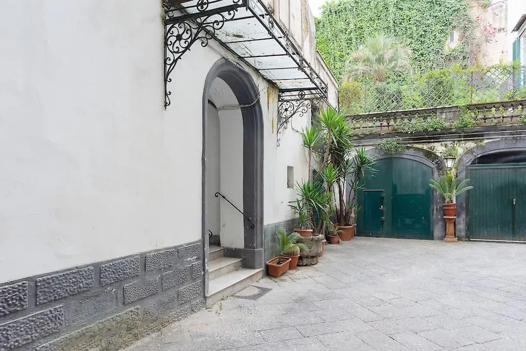 Apartment L'Orchidea Al Museo Appartamento In Centro Naples Italy